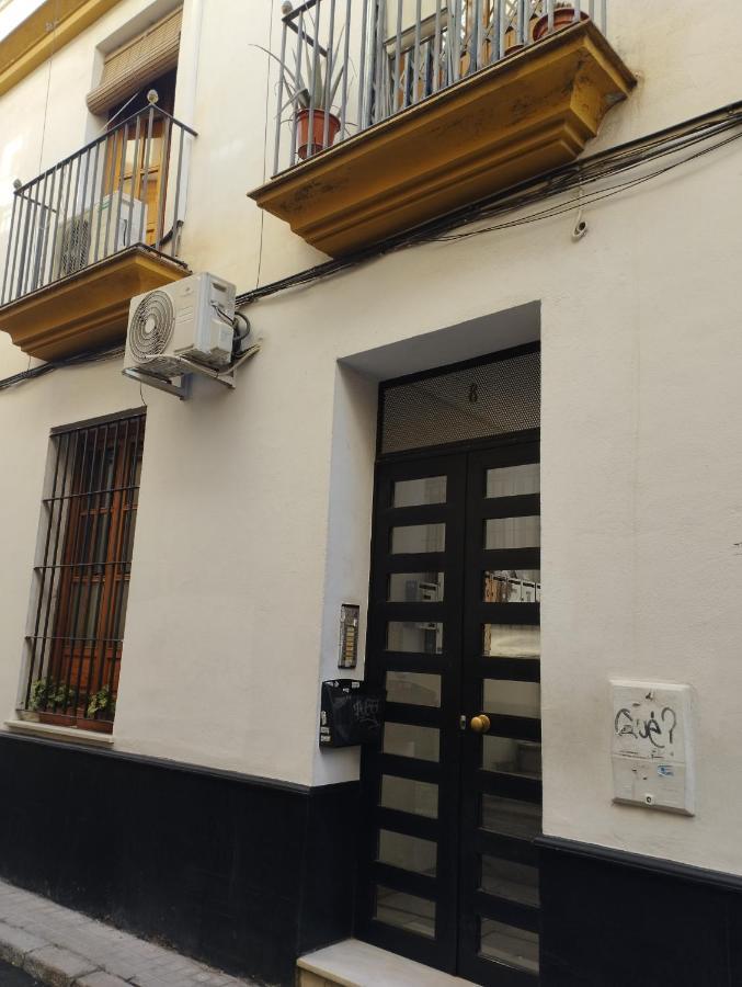 Apartamento Duenas Sevilla Kültér fotó