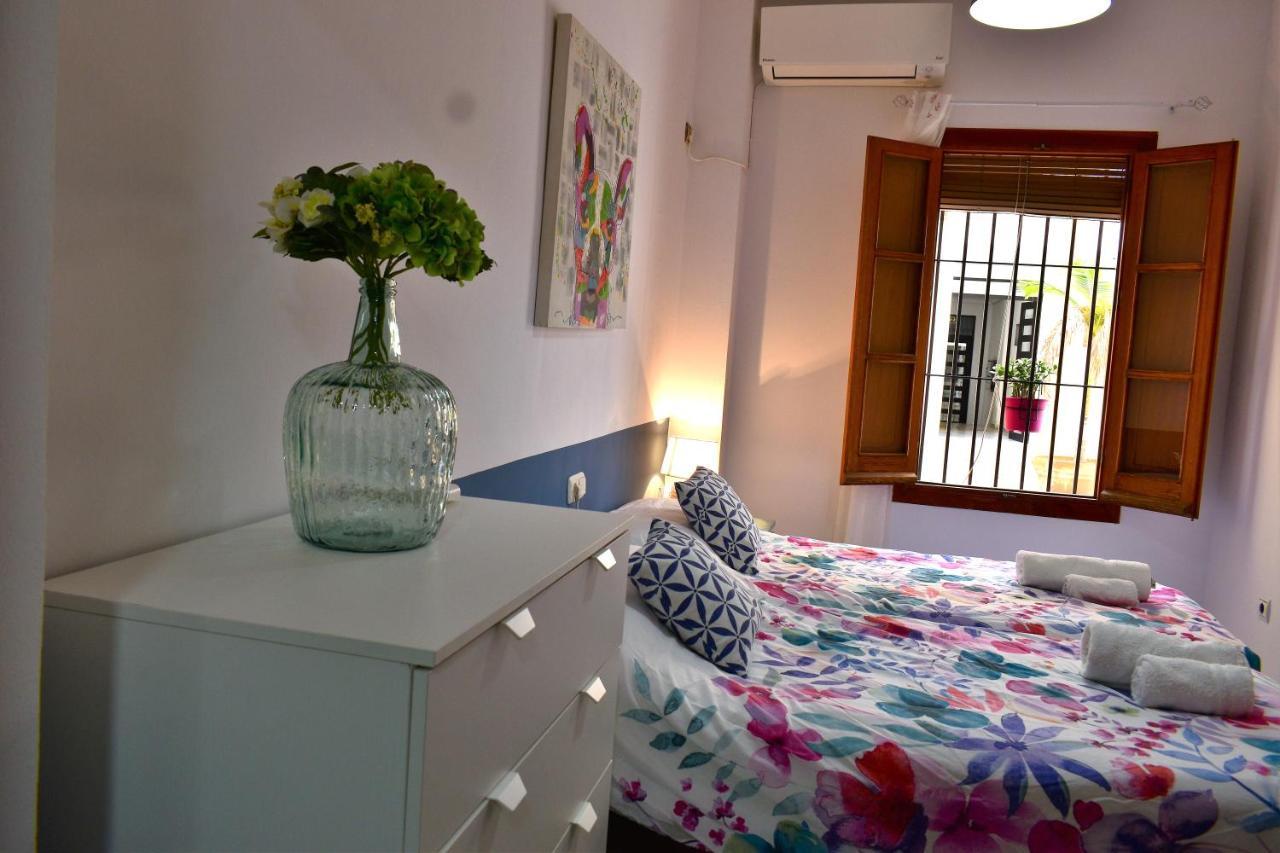 Apartamento Duenas Sevilla Kültér fotó